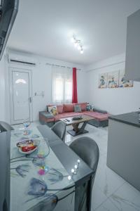 A seating area at Maria's Home