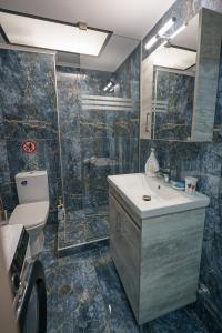 A bathroom at Maria's Home