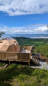Příroda nedaleko luxury tent