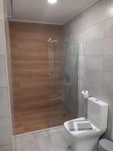 Koupelna v ubytování THALASSA ALMYROS APARTMENTS