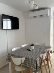 Fotografie z fotogalerie ubytování Modern and Bright 5 Bedroom Apartment Del Prado v destinaci Gandía