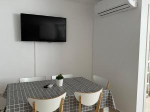 Fotografie z fotogalerie ubytování Modern and Bright 5 Bedroom Apartment Del Prado v destinaci Gandía