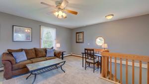 Gallery image of Marigold Apartment - Cute Loft 5 Minutes to Marina in Lake City