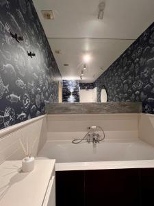 Koupelna v ubytování Biarritz Apartment Gdynia