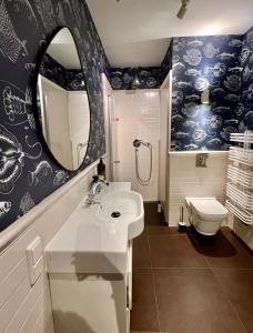 Koupelna v ubytování Biarritz Apartment Gdynia