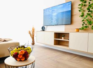 TV a/nebo společenská místnost v ubytování Apartment in Malinska - Insel Krk 51265