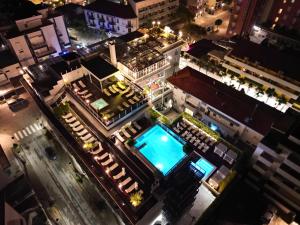 Bazén v ubytovaní Hotel Italia Palace alebo v jeho blízkosti