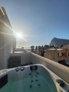 A general mountain view or a mountain view taken from Az apartmant