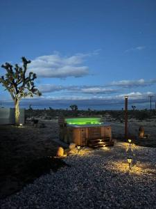 Bazén v ubytování The Desert Shire Large HotTub,Large Pool,Stargazing Paradise nebo v jeho okolí + 31 fotografií