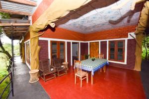Patio nebo venkovní prostory v ubytování Elephant Trio Sigiriya + 36 fotografií