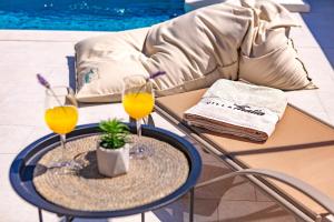 Foto dalla galleria di Villa THALIA a Tisno (Stretto)