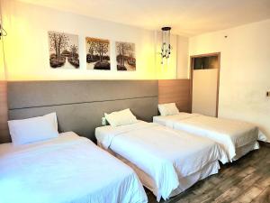 Postel nebo postele na pokoji v ubytování CHILCHILL Hotel Riverside + 37 fotografií