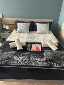 Posteľ alebo postele v izbe v ubytovaní Apartament na nowej starówce