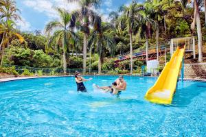 Bazén v ubytování Uni-Resort Mawutu nebo v jeho okolí