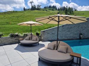 Bazén v ubytování Hotel Wulfenia 4S - Adults Only nebo v jeho okolí