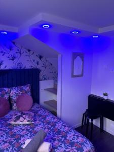 Postel nebo postele na pokoji v ubytování Just Cozy Chambre totalement indépendante #3 + 16 fotografií