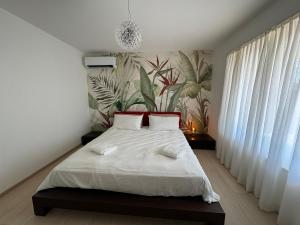 Llit o llits en una habitació de Veralto - Modern Suite with Como Lake view