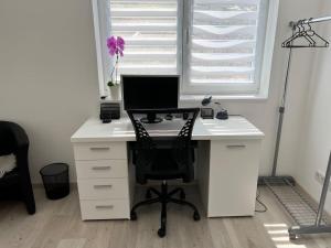 Fotografie z fotogalerie ubytování Neue Wohnung für 4 Küche Terrasse v destinaci Wittlich
