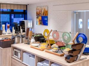 Kuchyň nebo kuchyňský kout v ubytování Comfort Hotel Takamatsu