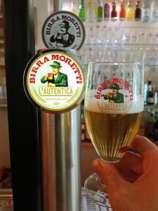 Drankjes bij Auberge du château de Joux