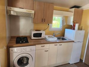 Fotografia z galérie ubytovania Arles-logement 2 chambres 4 pers en plein campagne v destinácii Arles