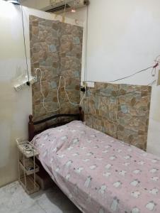 Postel nebo postele na pokoji v ubytování Single room hotel