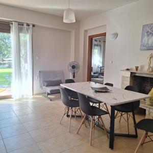 Et opholdsområde på Ktima Manolas + 15 billeder