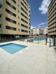 Bazén v ubytovaní GUNI SUITES JARDINEs alebo v jeho blízkosti