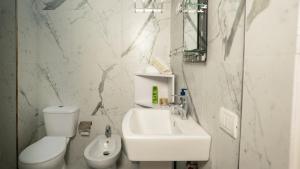 Koupelna v ubytování Ami apartment + 23 fotografií