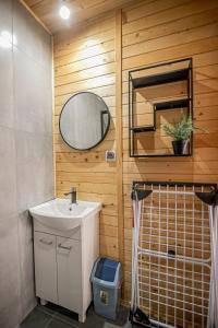 Koupelna v ubytování Domki Bena Dziwnówek + 68 fotografií