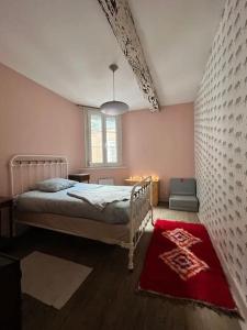 Posteľ alebo postele v izbe v ubytovaní Maison Mathilde, centre-ville Eu
