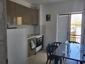 Η κουζίνα ή μικρή κουζίνα στο Krstino