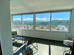 Nespecifikovaný výhled na hory nebo výhled na hory při pohledu z apartmánu