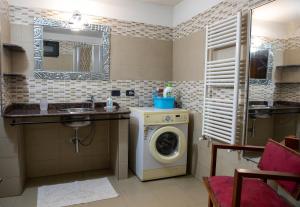 A kitchen or kitchenette at Casa Vacanze Diamante