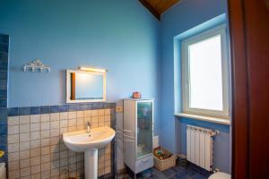 Bagno di Country house in the Langhe with vineyard