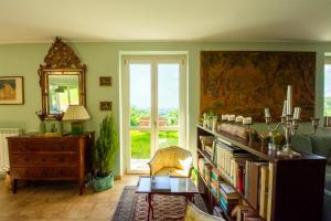Biblioteca nella casa vacanze