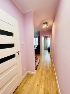 Fotografia z galérie ubytovania Nadmorskie Tarasy Pink&Blue z prywatnym tarasem basen kryty&zewnętrzny infinity siłownia sala zabaw v destinácii Kołobrzeg