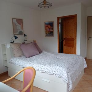 Postel nebo postele na pokoji v ubytování Chambre Studette indépendante
