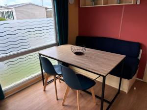 Fotografie z fotogalerie ubytování GRAIN DE SABLE - Mobil Home climatisé 5 pers - vue mer - Le Portel v destinaci Le Portel