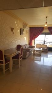 Posezení v ubytování Al Khaleej Hotel Apartments + 25 fotografií