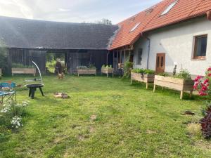 Zahrada ubytování Podkrovní studio apartment pro 1-5 osob