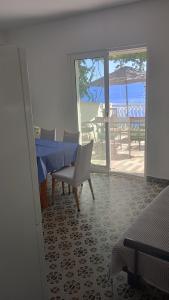 Posezení v ubytování Beachfront apartments Ljubljeva + 105 fotografií