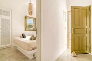 Postel nebo postele na pokoji v ubytování Folia House - Overlooking + 12 fotografií