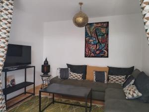 Televiisor ja/või meelelahutuskeskus majutusasutuses El Sama' family house Rooftop 80m2