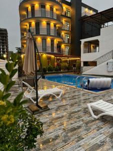 Piscina di Hotel General Tso Kobuleti o nelle vicinanze