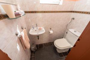 Afbeelding uit fotogalerij van Stone house Joe in Preko +25 foto's