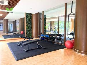 Fitness centrum a/nebo fitness zařízení v ubytování IOI City Mall Cozy Home PICC
