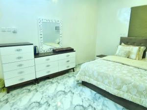 Imagen de la galería de شقة 3 غرف مع سطوح مستقل بخميس مشيط, en Khamis Mushayt