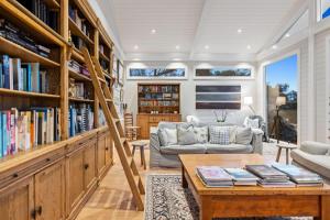 Imagen de la galería de South Channel Vineyard Luxury Sorrento Accommodation, en Sorrento