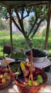 Φαγητό σε αυτό το δωμάτιο σε οικογενειακή κατοικία ή κάπου εκεί κοντά